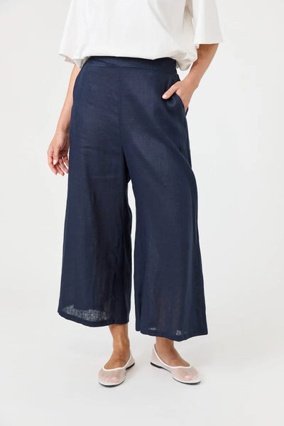 tudio Crop Linen Pants Navy Eb&Ive front view wide leg crop pants